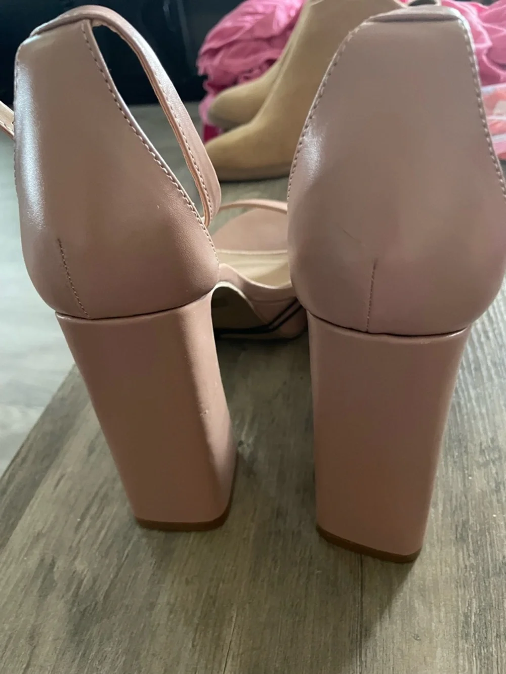 Charlotte Russe Mauve High block Heel platform pumps w buckle ankle strap sz 8